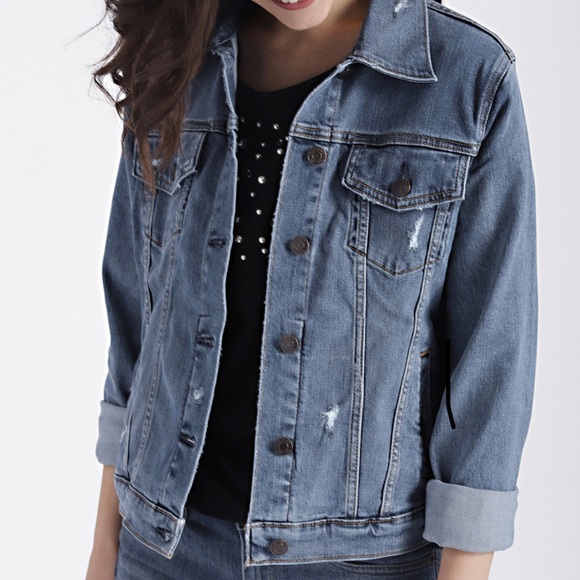 GAP Icon Denim Jacket - Picture 2 of 5